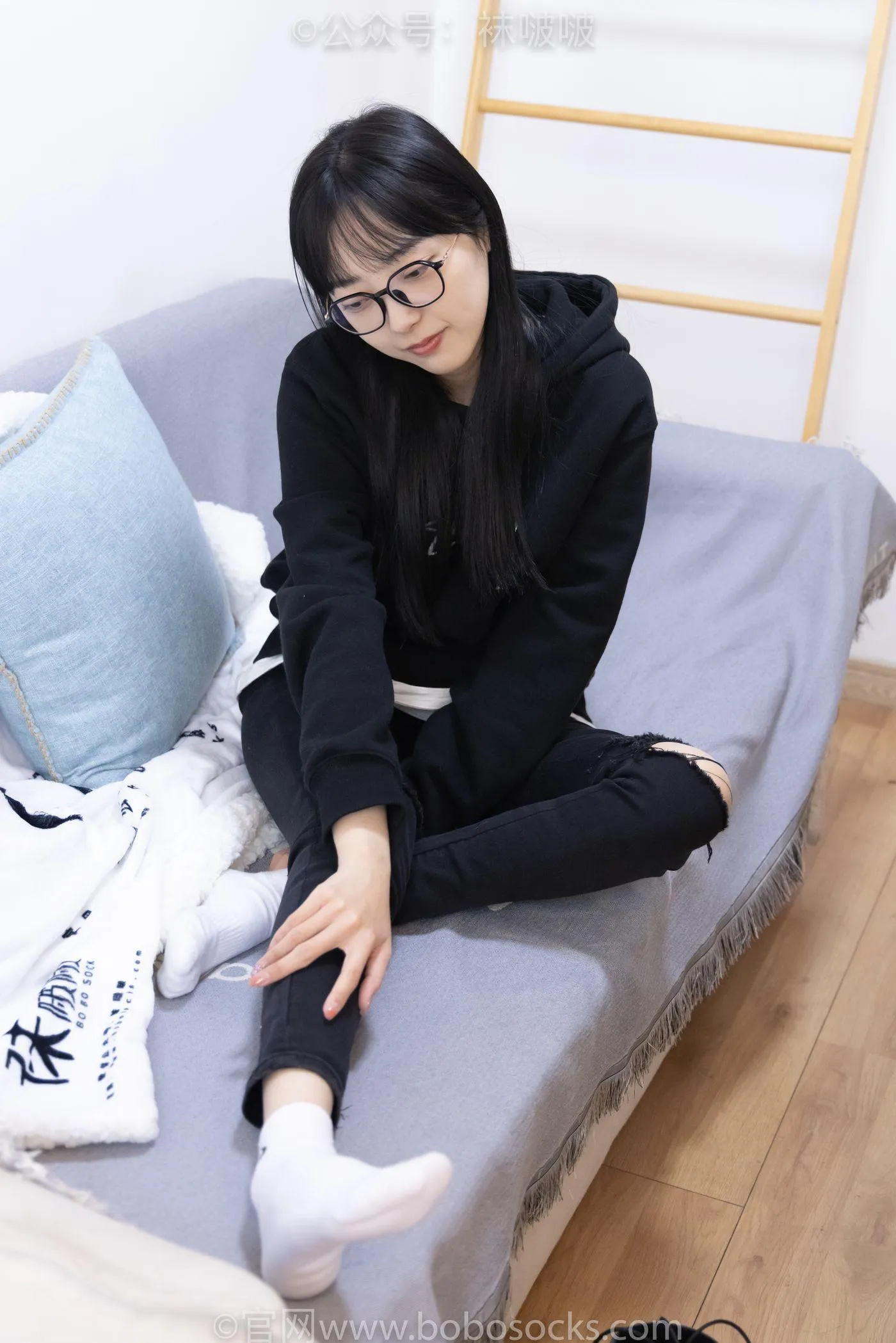 [BoBoSocks袜啵啵]NO.061 稚予-短靴、白棉袜、裸足 [145P]插图1